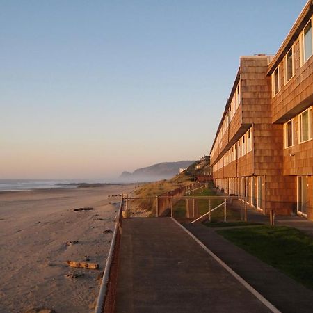 Sea Gypsy Rentals Lincoln City Bilik gambar