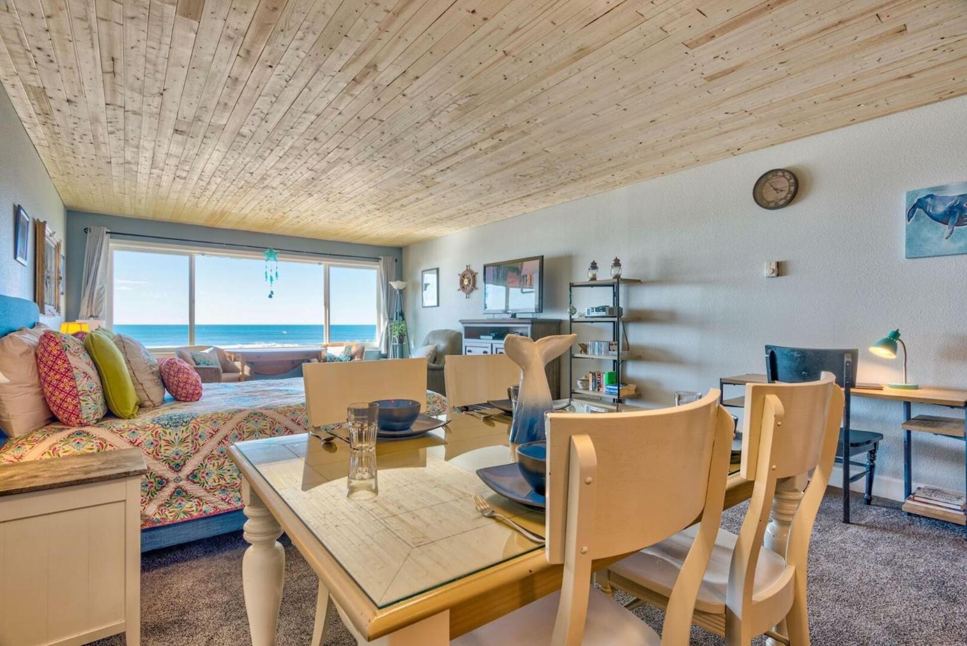 Sea Gypsy Rentals Lincoln City Bilik gambar
