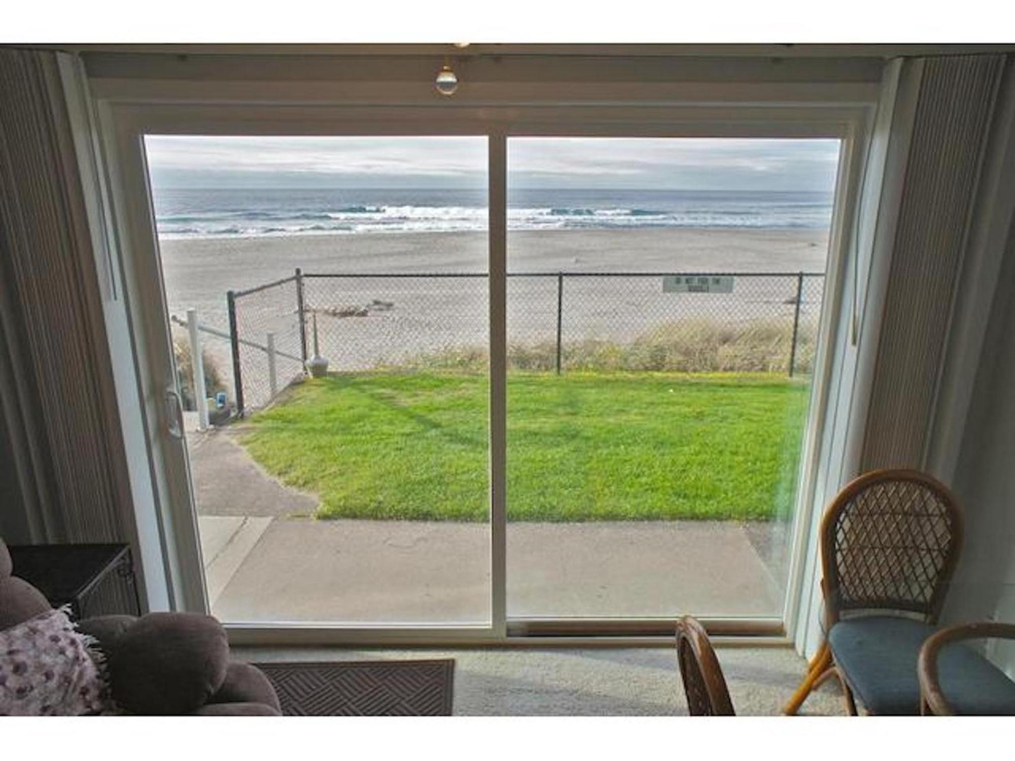 Sea Gypsy Rentals Lincoln City Bilik gambar